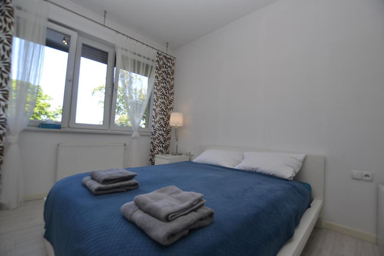 Apartament Bursztynowy Z Garazem -Centrum Gliwic กลีวิตเซ ภายนอก รูปภาพ
